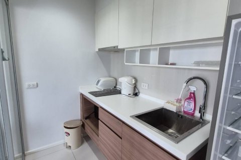 Condo in Sathon, Bangkok, Thailand, 2 bedrooms  № 142176 - photo 6