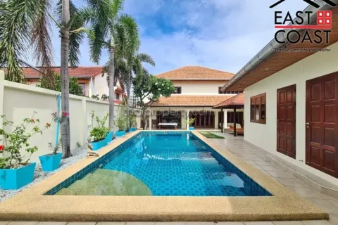 Casa de 5 dormitorios en Pattaya, Tailandia № 213562