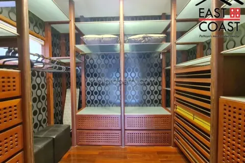 Casa de 5 dormitorios en Pattaya, Tailandia № 213562 - foto 22