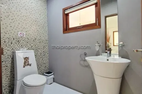 Casa de 5 dormitorios en Pattaya, Tailandia № 213562 - foto 14