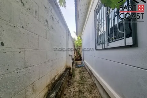 Casa de 2 dormitorios en Pattaya, Tailandia № 213561 - foto 10