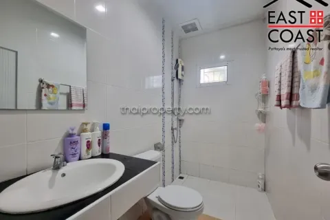 Casa de 2 dormitorios en Pattaya, Tailandia № 213561 - foto 8
