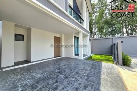Casa de 3 dormitorios en Pattaya, Tailandia № 213560 - foto 3