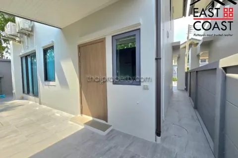 Casa de 3 dormitorios en Pattaya, Tailandia № 213560 - foto 7