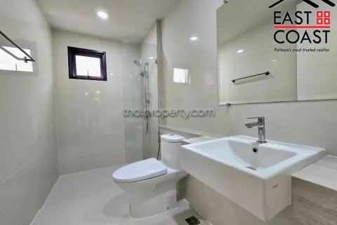 Casa de 3 dormitorios en Pattaya, Tailandia № 213560 - foto 25