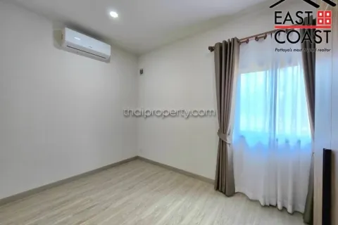 Casa de 3 dormitorios en Pattaya, Tailandia № 213560 - foto 18