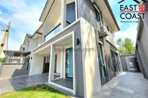 Casa de 3 dormitorios en Pattaya, Tailandia № 213560 - foto 4