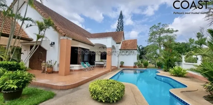Casa de 3 dormitorios en Pattaya, Tailandia № 213559