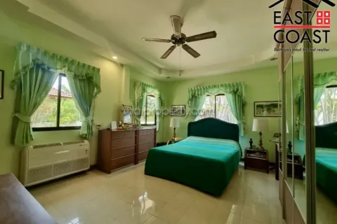 Casa de 3 dormitorios en Pattaya, Tailandia № 213559 - foto 15