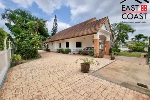 Casa de 3 dormitorios en Pattaya, Tailandia № 213559 - foto 5