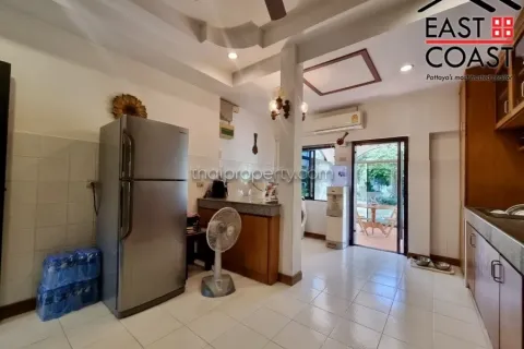 Casa de 3 dormitorios en Pattaya, Tailandia № 213559 - foto 13