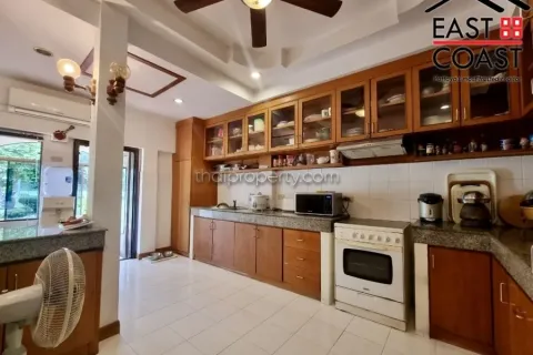 Casa de 3 dormitorios en Pattaya, Tailandia № 213559 - foto 12