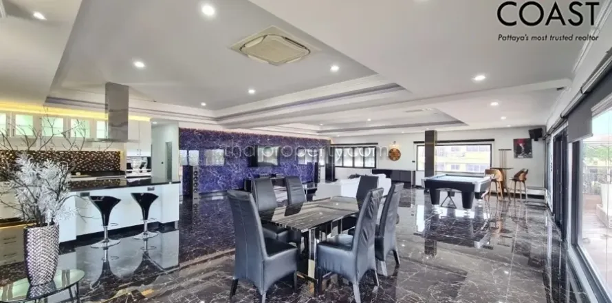 Condominio de 3 dormitorios en Pattaya, Tailandia № 213563