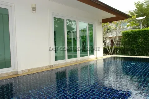 Casa de 3 dormitorios en Pattaya, Tailandia № 213557 - foto 4