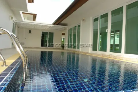 Casa de 3 dormitorios en Pattaya, Tailandia № 213557 - foto 6
