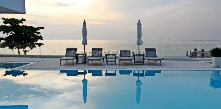 Casa de 3 dormitorios en Pattaya, Tailandia № 213557
