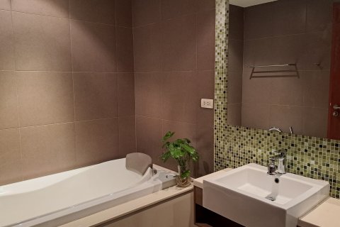 Condo à Kathu, Thaïlande, 2 chambres № 142017 - photo 11