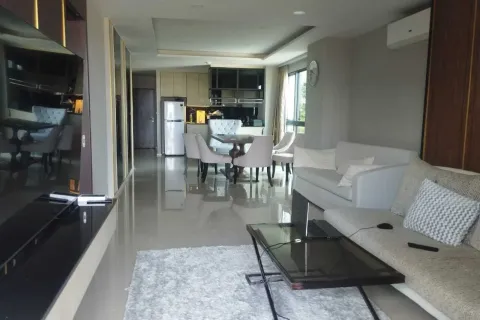 Condo in Phuket, Thailand, 3 bedrooms  № 167202 - photo 1