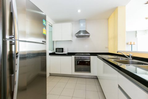 Кондоминиум с 3 спальнями в Бангкоке, Таиланд № 143633 - фото 17