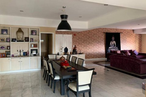 Кондоминиум с 3 спальнями в Бангкоке, Таиланд № 143630 - фото 7