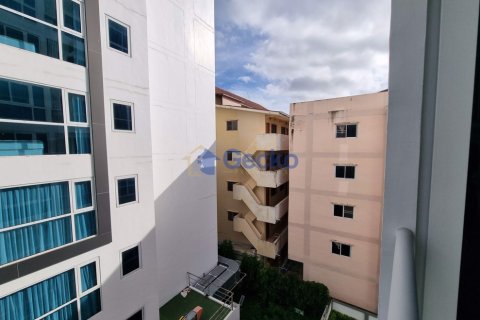 Condo in Pattaya, Thailand, 1 bedroom № 204723 - photo 12