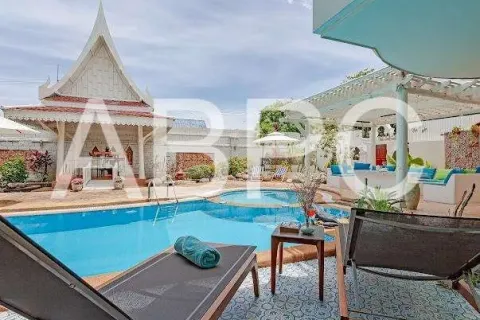 Casa de 6 dormitorios en Pattaya, Tailandia № 211628 - foto 13