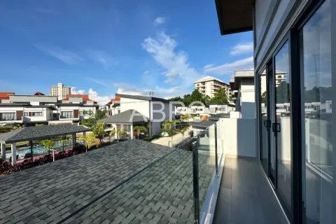 Casa de 3 dormitorios en Pattaya, Tailandia № 211624 - foto 15