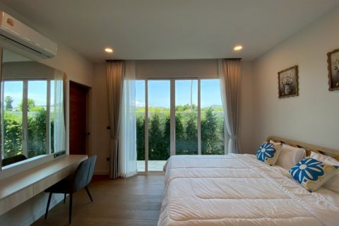 House in Hua Hin, Thailand 3 bedrooms № 168114 - photo 14
