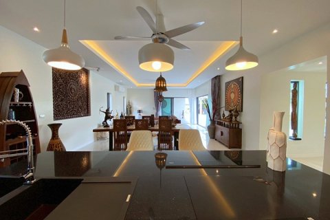 House in Hua Hin, Thailand 4 bedrooms № 168115 - photo 15