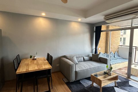 Кондоминиум с 2 спальнями в Клонг Тоэй, Бангкок, Таиланд № 136984 - фото 3