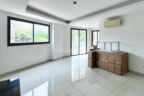Condo in Pattaya, Thailand, 1 bedroom  № 232973 - photo 3