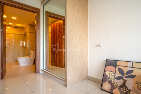 Condo in Pattaya, Thailand, 1 bedroom  № 232967 - photo 4