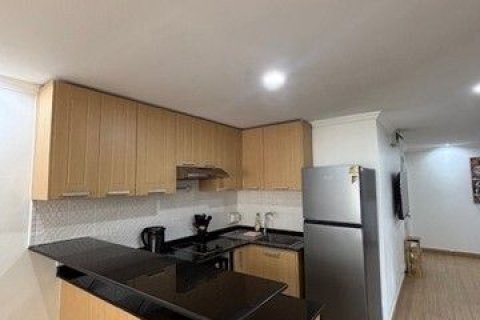 Condo à Khlong Toei, Bangkok, Thaïlande, 2 chambres  № 173628 - photo 19