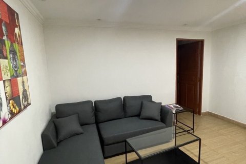 Condo à Khlong Toei, Bangkok, Thaïlande, 2 chambres  № 173628 - photo 3