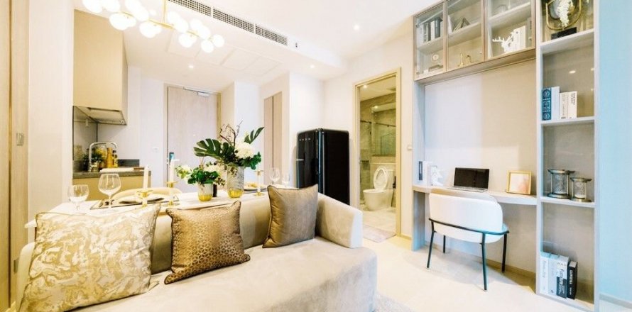 Condo in Din Daeng, Bangkok, Thailand, 2 bedrooms  № 140156