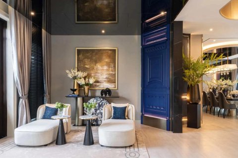 Пентхаус в Бангкоке, Таиланд с 6 комнатами  № 146619 - фото 1