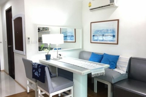 Studio dans le Condo à Chatuchak, Bangkok, Thaïlande  № 137073 - photo 2