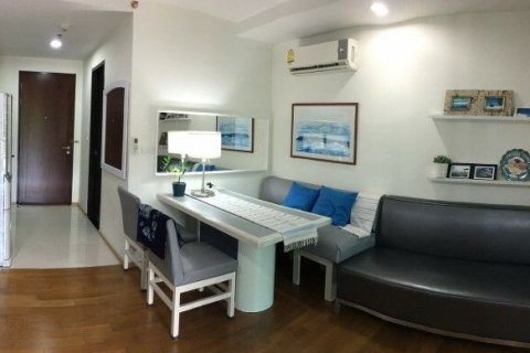 Studio dans le Condo à Chatuchak, Bangkok, Thaïlande  № 137073 - photo 1