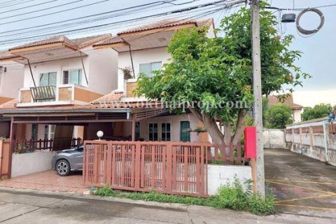 Дом в Нонтхабури, Таиланд с 4 спальнями  № 142260 - фото 1