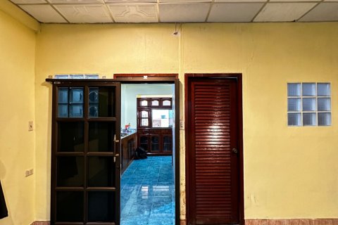 Townhouse in Din Daeng, Bangkok, Thailand 3 bedrooms № 163058 - photo 14