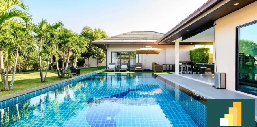 Casa de 3 dormitorios en Pattaya, Tailandia № 210729
