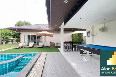 Casa de 3 dormitorios en Pattaya, Tailandia № 210729 - foto 21