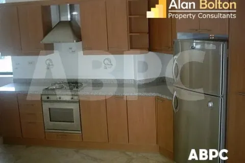 Casa de 5 dormitorios en Pattaya, Tailandia № 210731 - foto 5