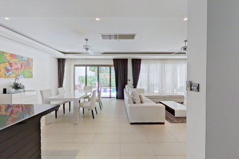 Вилла в Пхукете, Таиланд с 3 спальнями  № 148757 - фото 1