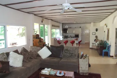 House in Pak Chong, Thailand 4 bedrooms № 148756 - photo 8