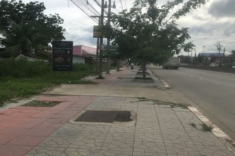 Terrain à Min Buri, Bangkok, Thaïlande 11300 m2 № 155840 - photo 1