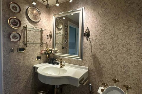 Condo à Khlong Toei, Bangkok, Thaïlande, 2 chambres  № 147685 - photo 13