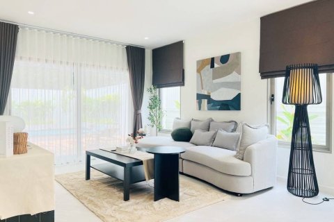 Villa in Kathu, Thailand 4 bedrooms № 147681 - photo 10