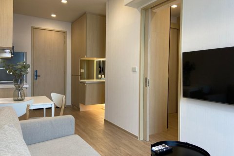 Студия в кондо в Ваттхане, Бангкок, Таиланд № 155996 - фото 2