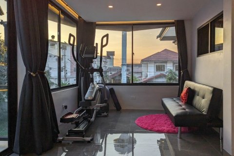 House in Pattaya, Thailand 7 bedrooms № 156000 - photo 25